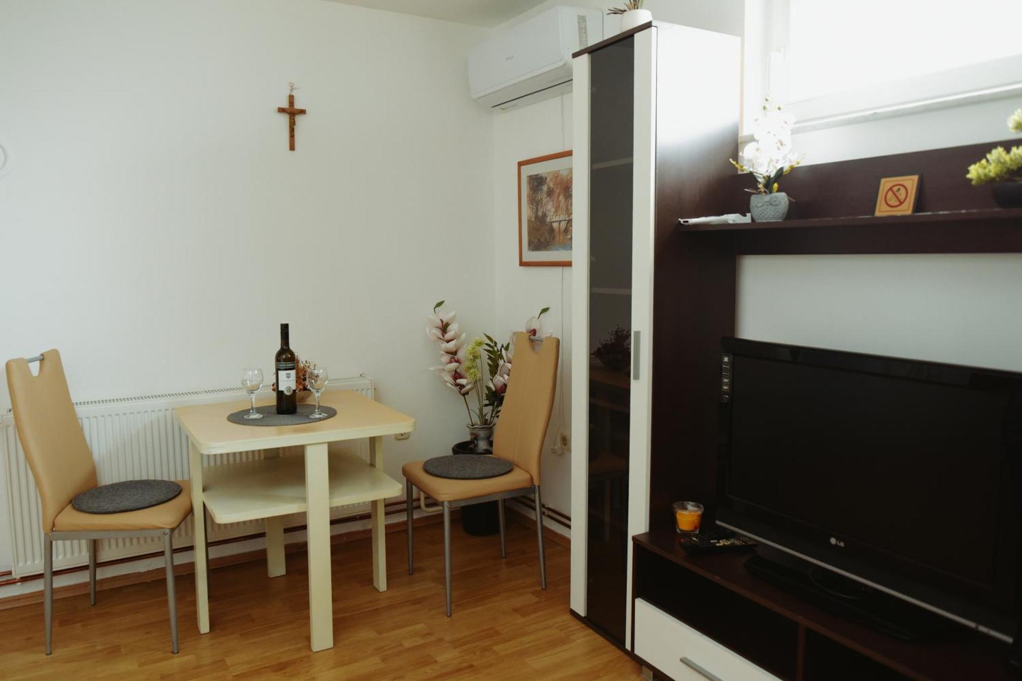 Soba Luic Apartment Zupanja Exterior foto